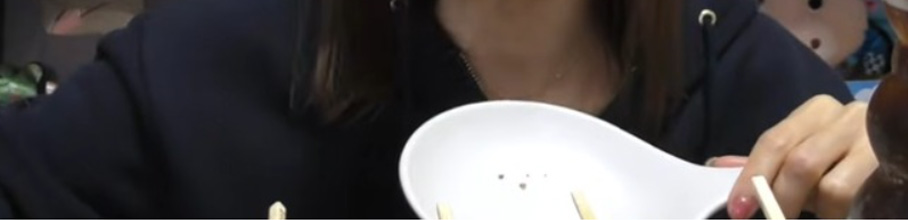 �y����z�o�^��85���l�̏�����H��YouTuber����A�H�ו���f���o���u�Ԃ�����ɉf�荞�� ���������x�~�𔭕\���͂��܋N�e