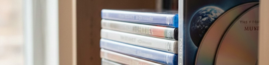 �y�N�������z�u���[���C�͂Ȃ��ADVD����Ɂu�I���R�����v�����̂� �^�C�~���O�𓦂�������"����"�̖��H�����ђ�